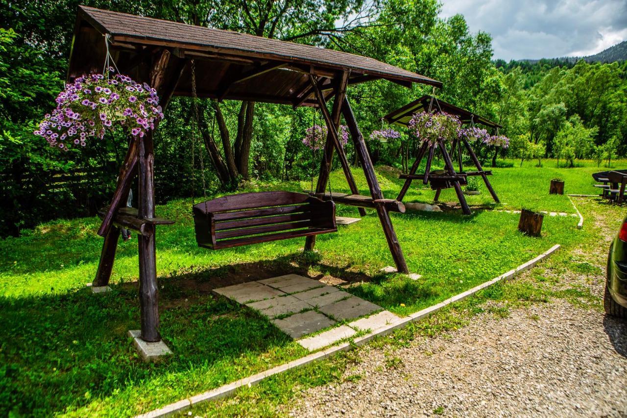 Pensiunea Arc Bucovina วามา ภายนอก รูปภาพ